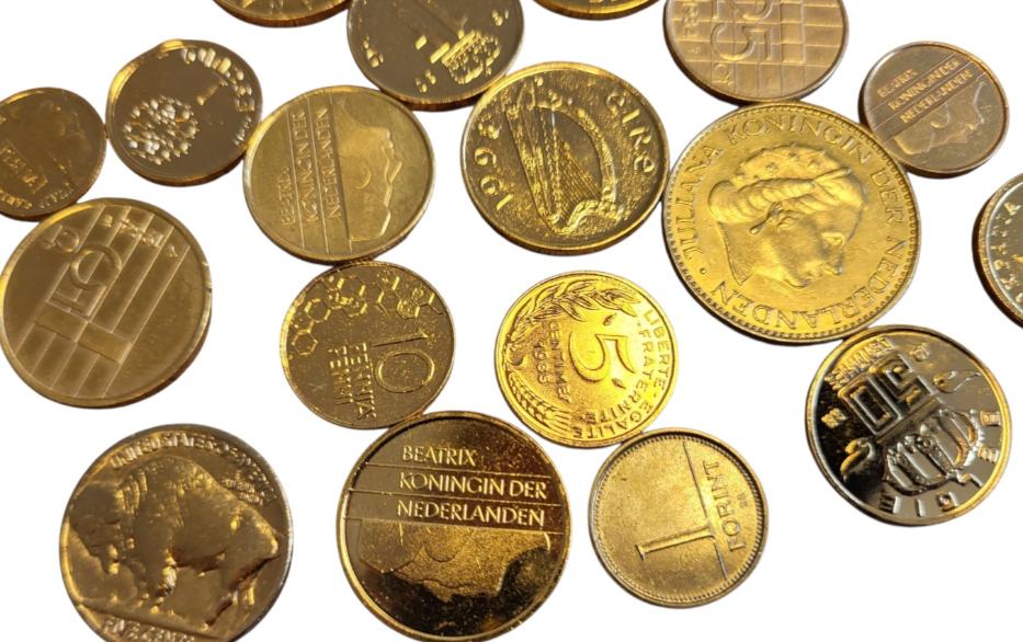 Wereldmunten partij 19 stuks verguld